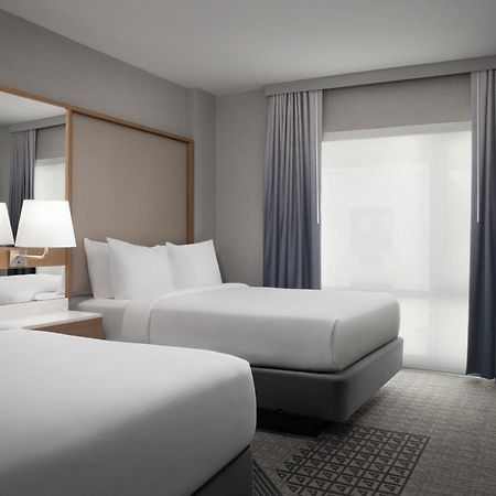 Springhill Suites By Marriott New York Manhattan Times Square Exterior foto