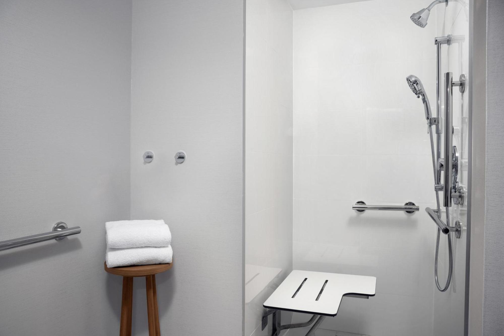 Springhill Suites By Marriott New York Manhattan Times Square Exterior foto