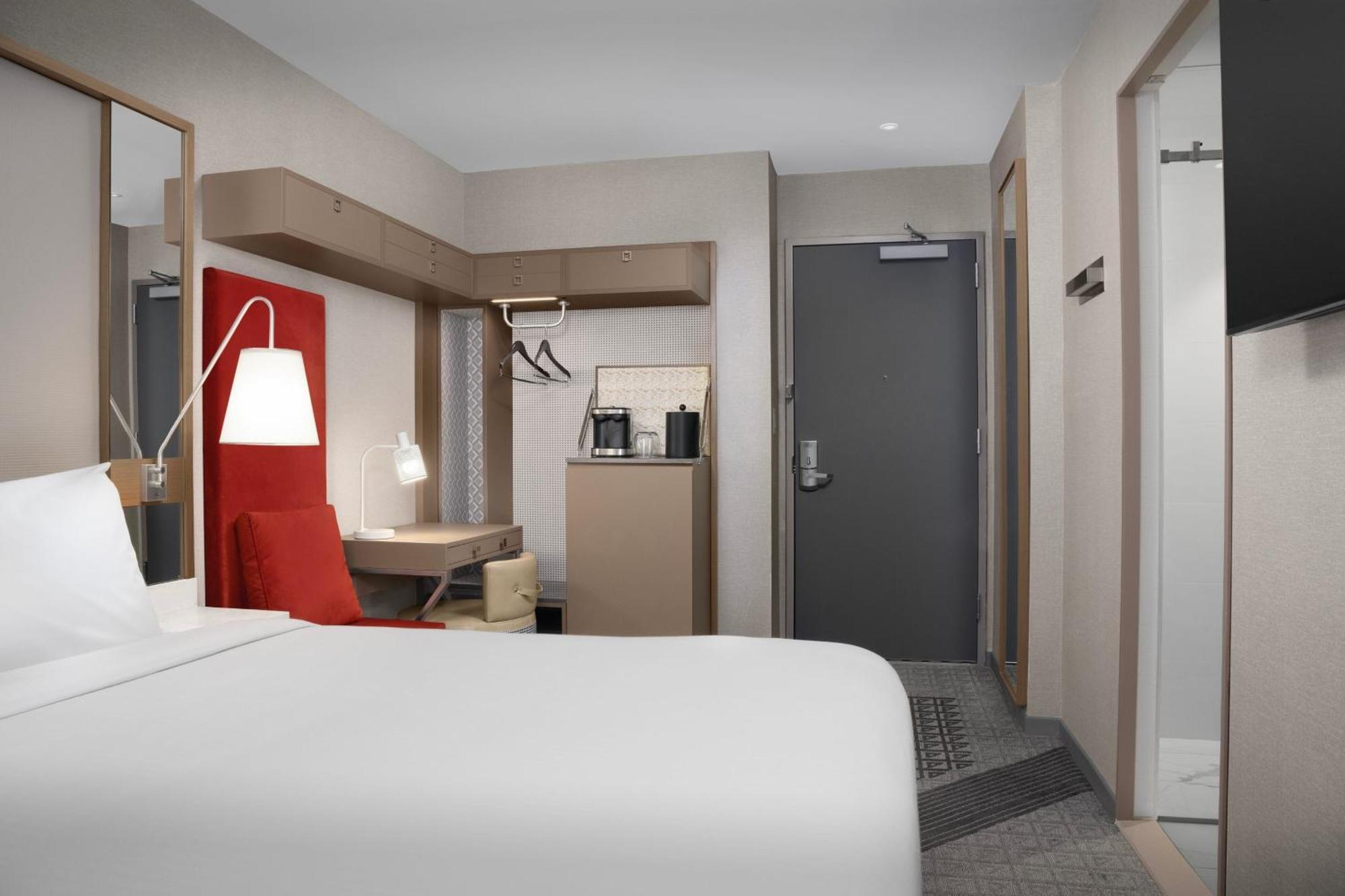 Springhill Suites By Marriott New York Manhattan Times Square Exterior foto