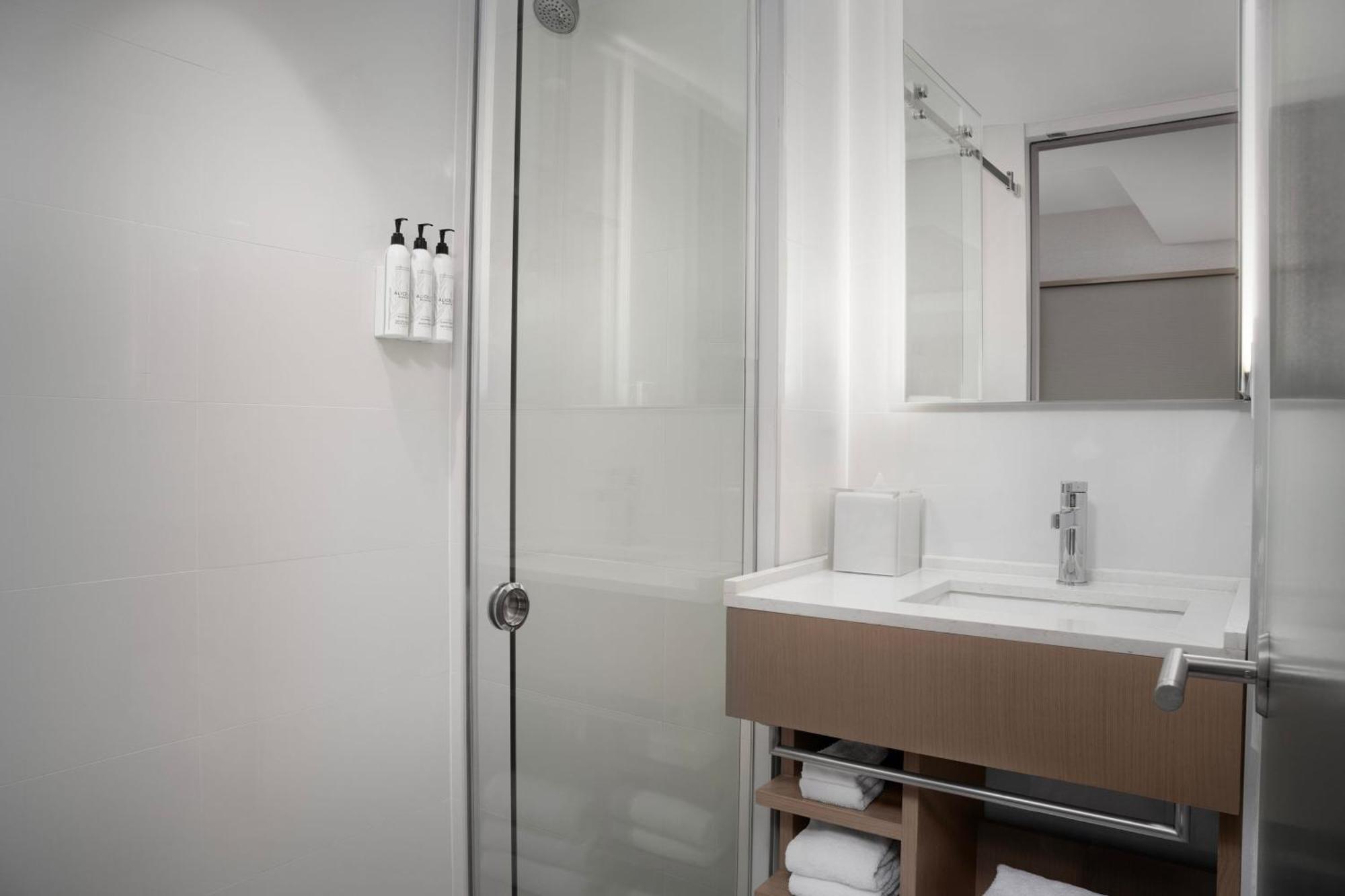 Springhill Suites By Marriott New York Manhattan Times Square Exterior foto