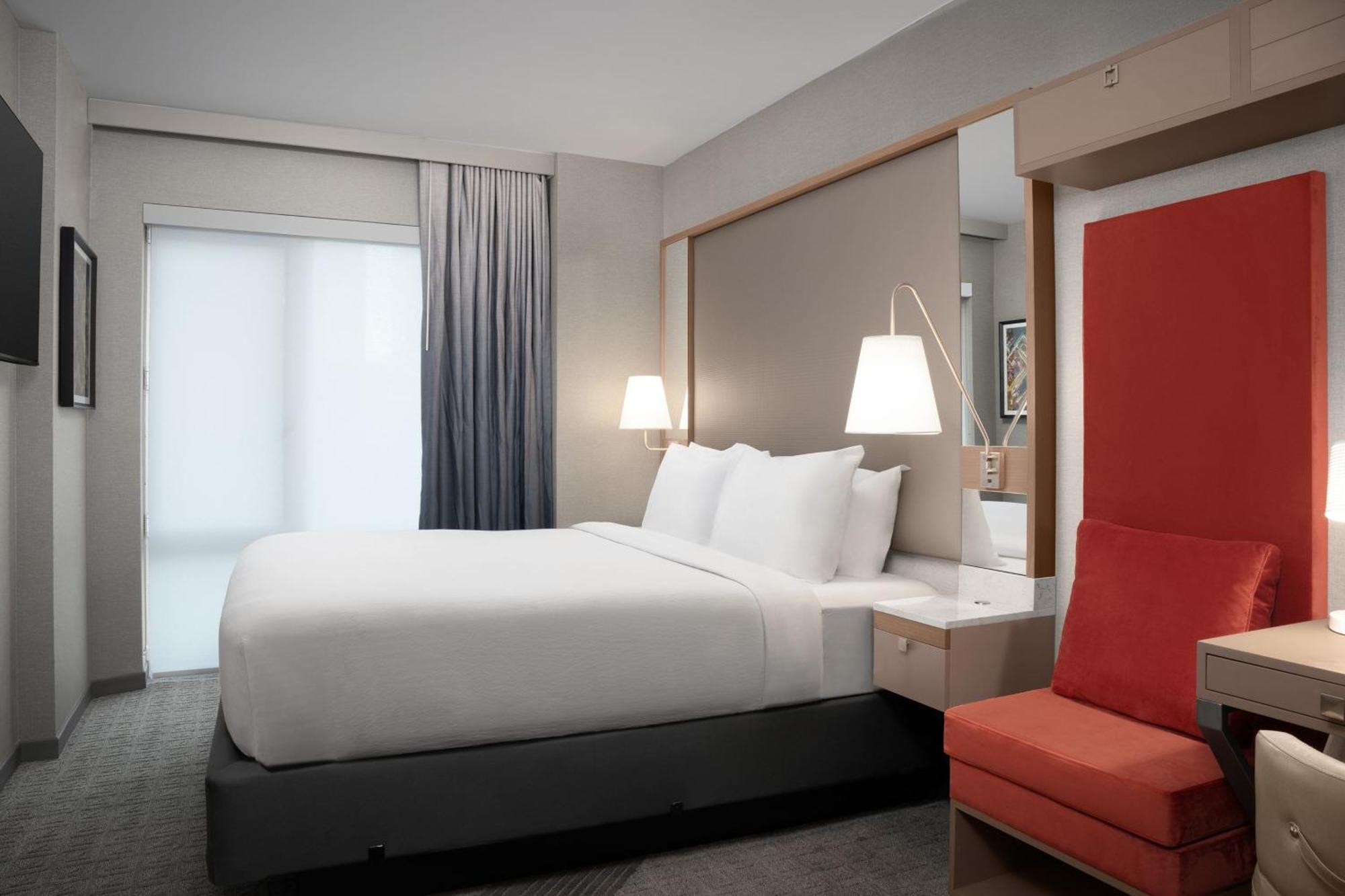 Springhill Suites By Marriott New York Manhattan Times Square Exterior foto