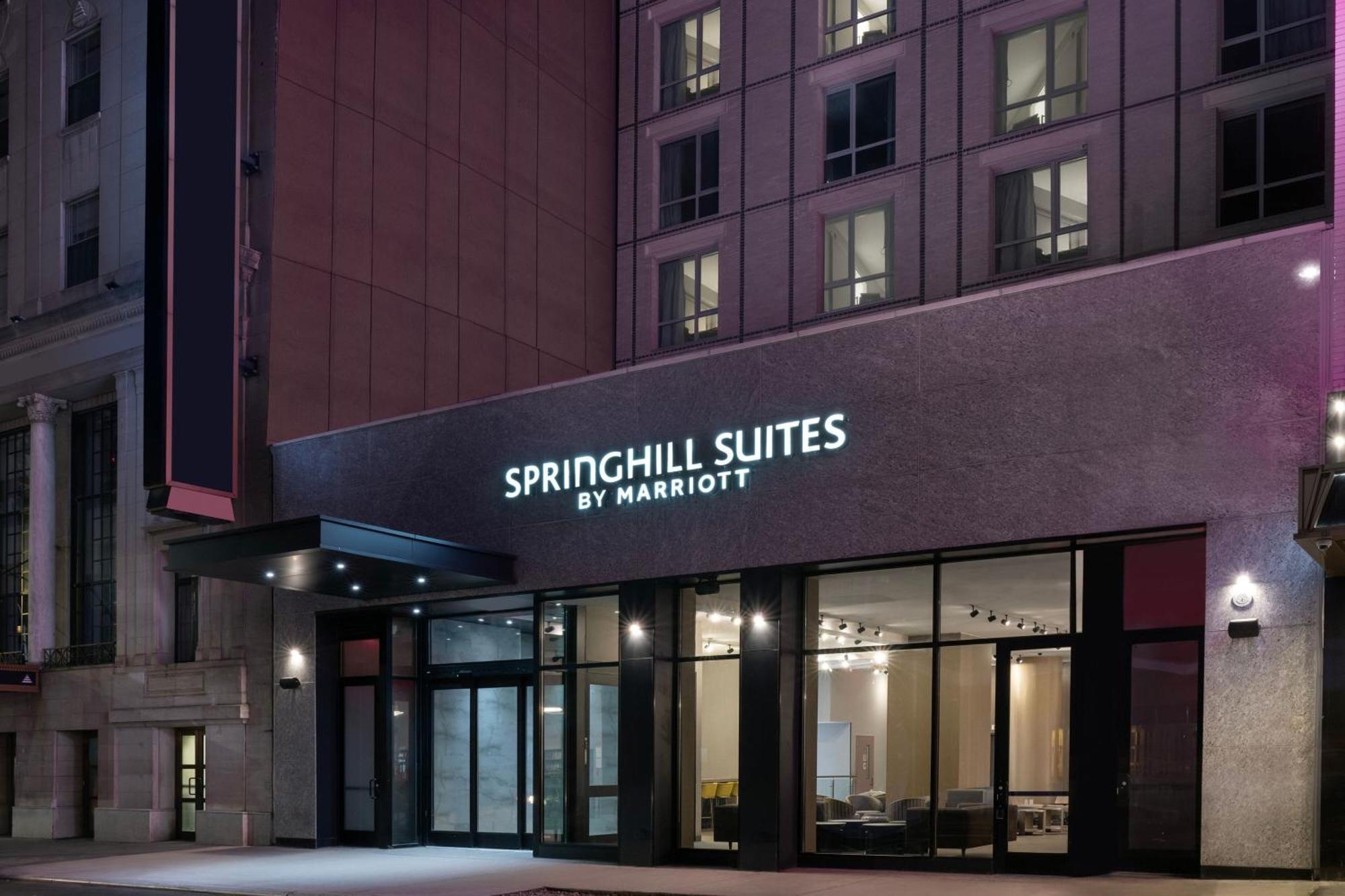 Springhill Suites By Marriott New York Manhattan Times Square Exterior foto