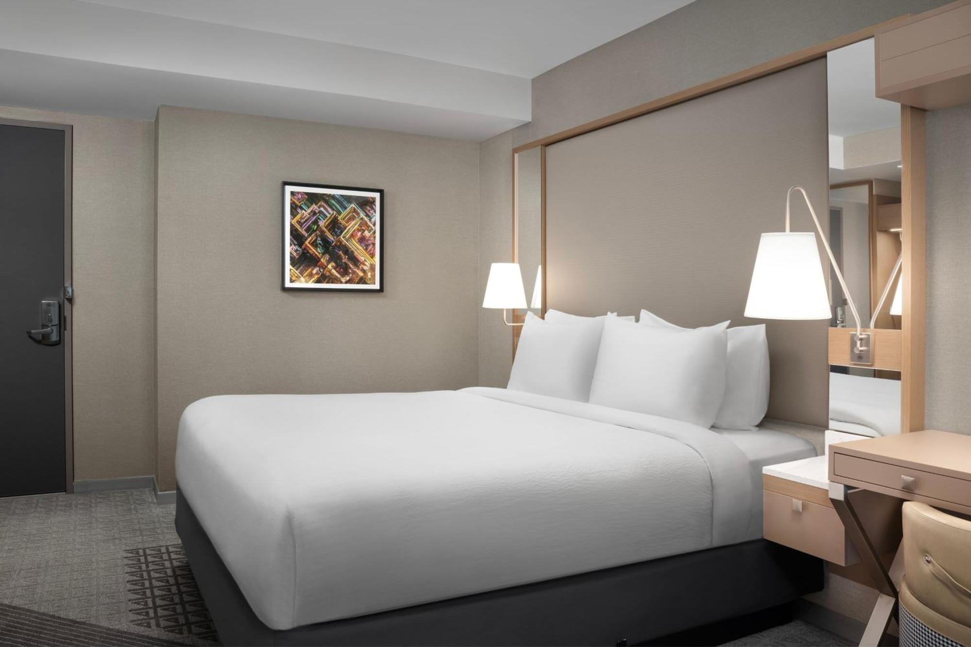Springhill Suites By Marriott New York Manhattan Times Square Exterior foto