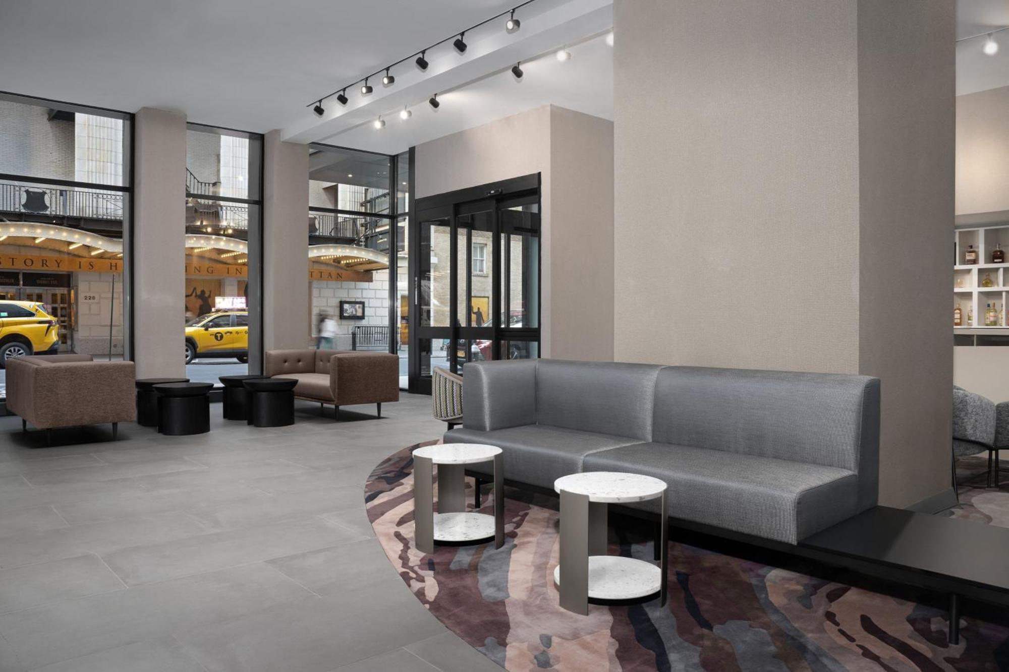 Springhill Suites By Marriott New York Manhattan Times Square Exterior foto